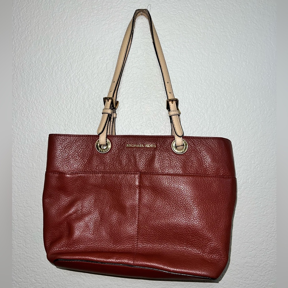 Michael Kors Bedford Pebble Leather Brown/Cognac color Pocket Tote